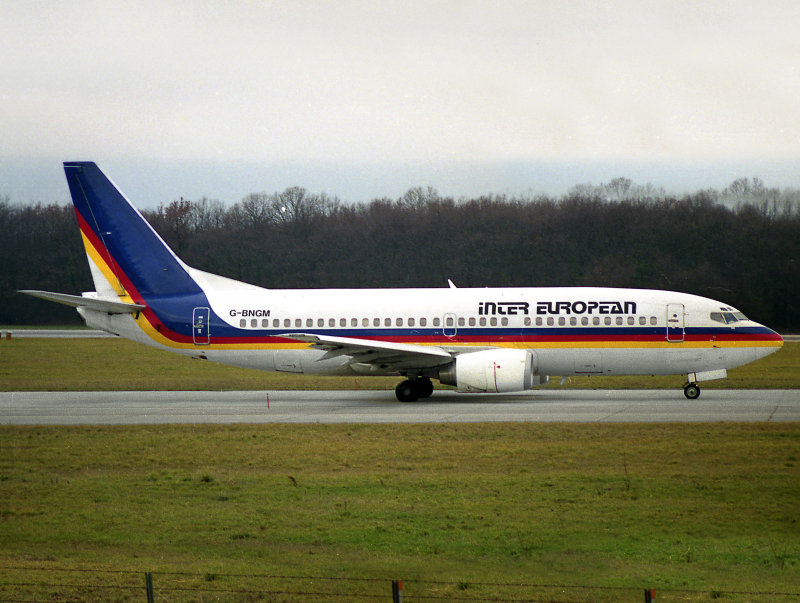 B737-300 G-BNGM