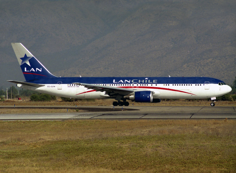 B767-300  CC-CZW