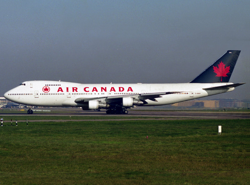 B747-200  C-GAGA  
