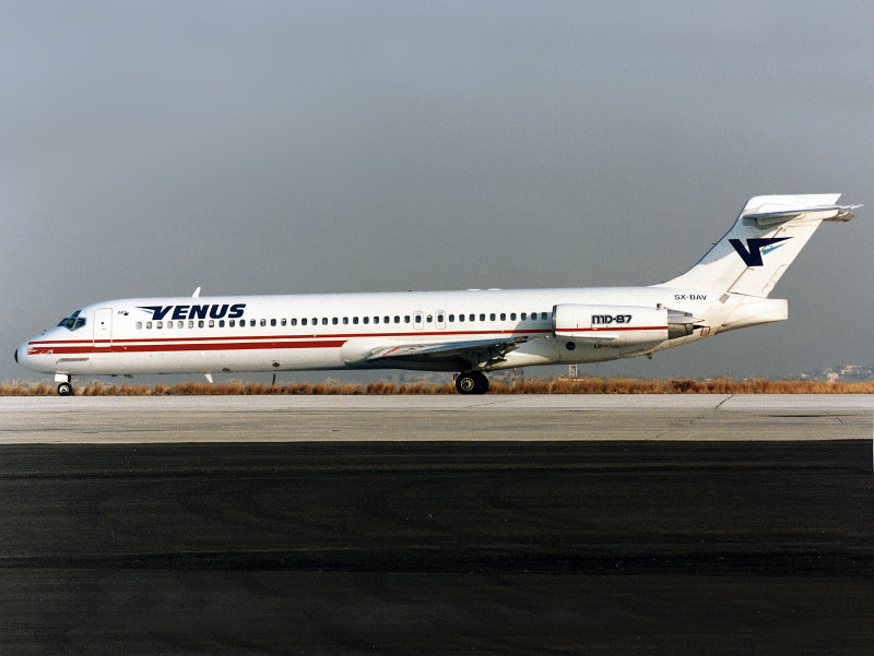 MD-87  SX-BAV  