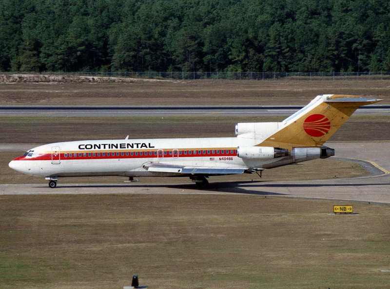 B727-100  N40486  