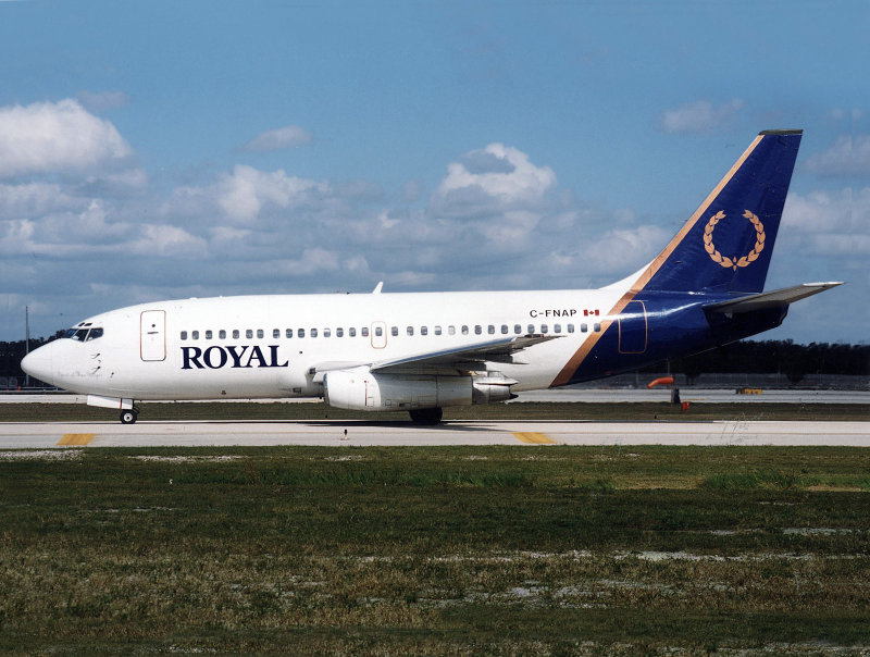 B.737-200 C-FNAP