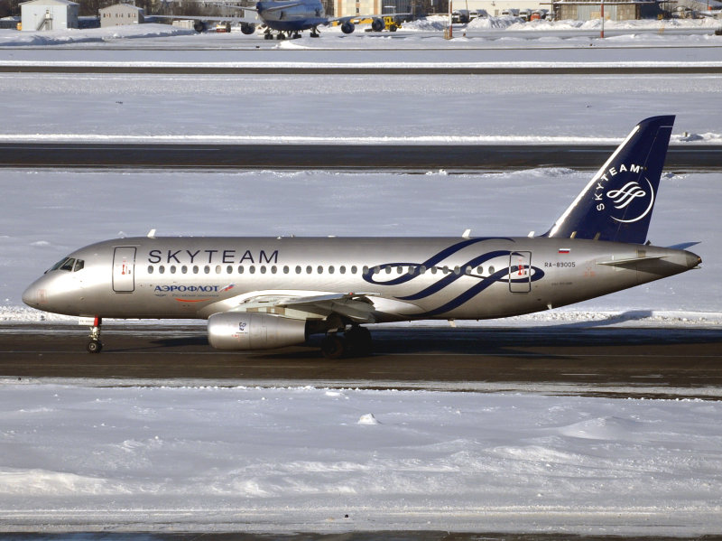 Sukhoi 100 Supajet RA-89005
