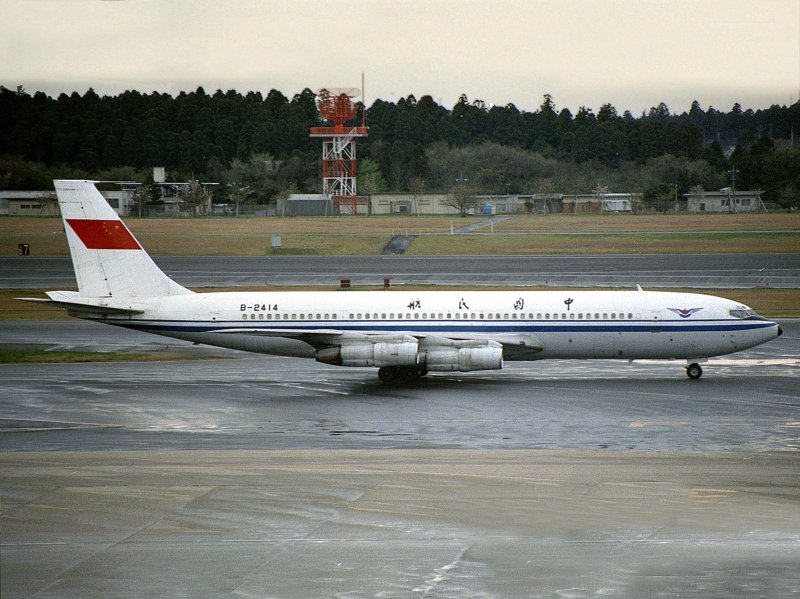 B707-320C B-2414