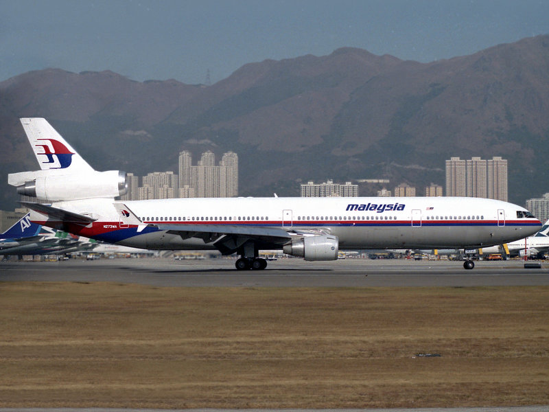 MD-11  N273WA   