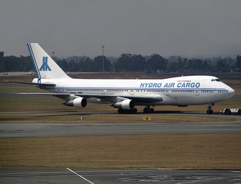 B742  ZS-OOS  