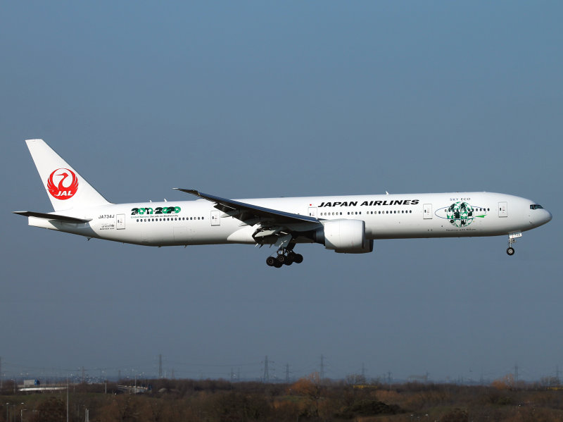 B777-300ER  JA-734J  