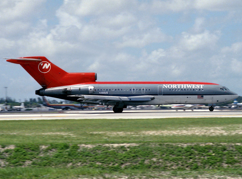 B727-100 N460US