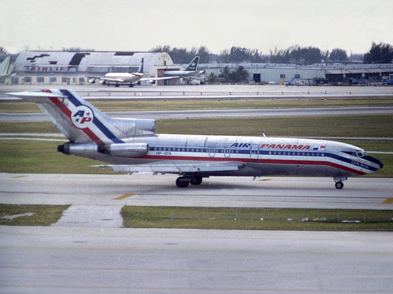 B727-100 HP-619