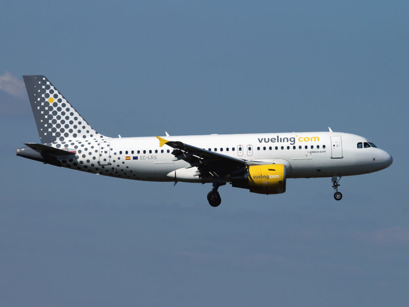 A319  EC-LRS  