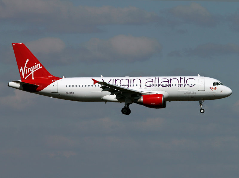 A320  EI-DEO 