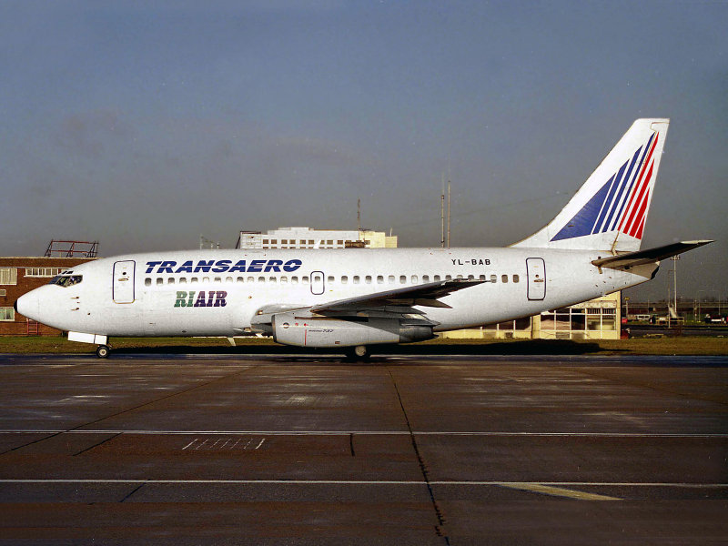 B737-200 YL-BAB  