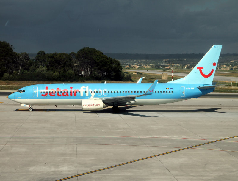 B737-800 OO-JAF