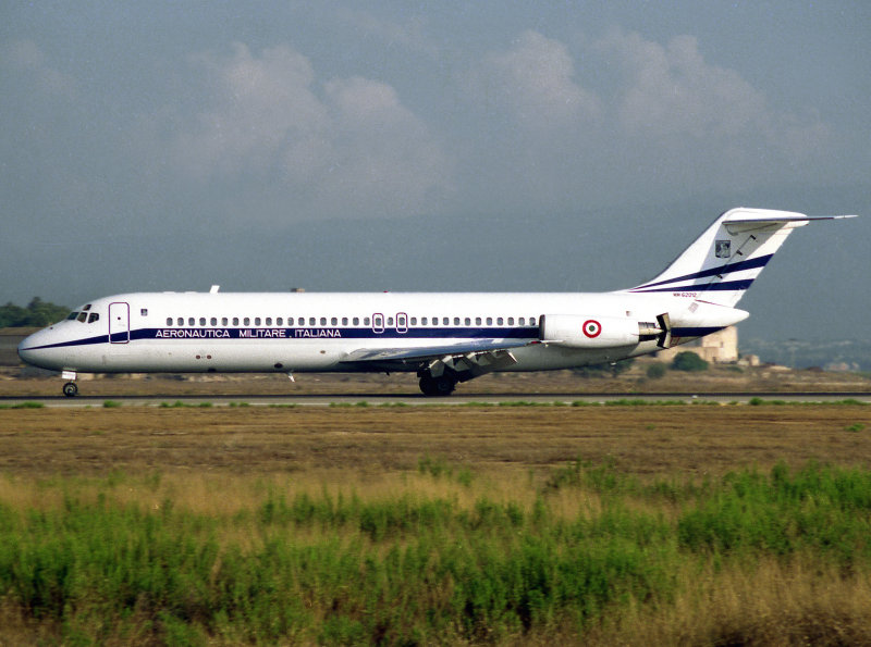 DC9-30  MM-62012  