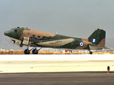 Douglas DC-3  KP-255  