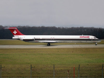 MD-82  HB-INX 