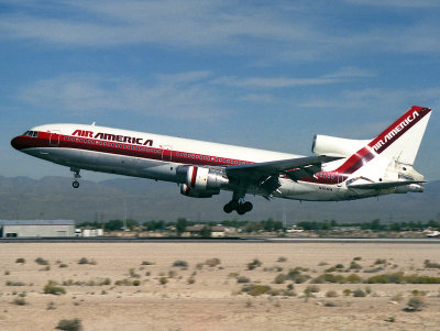 Lockheed L-1011 TriStar 200 N304EA 