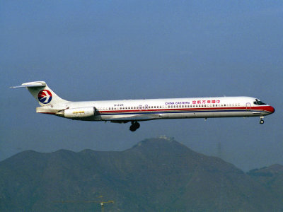 MD-82  B-2129  
