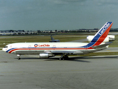 DC10-30  CC-CJS  