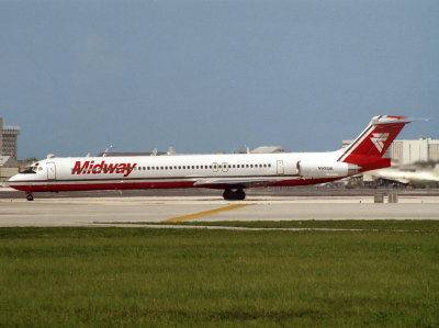 MD-81  N905ML