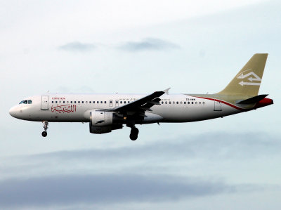 A320  TS-INN  