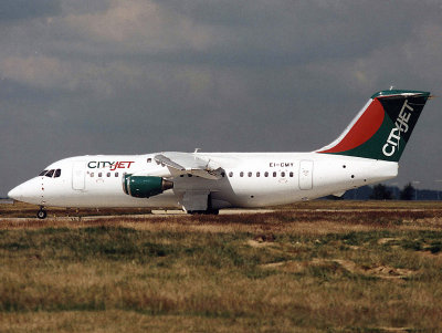 BAE146-200   EI-CMY 