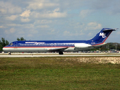 DC9-30  N401ME 