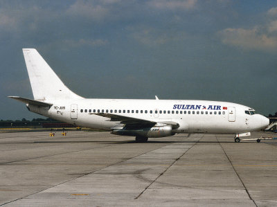 B737-200  TC-JUS  