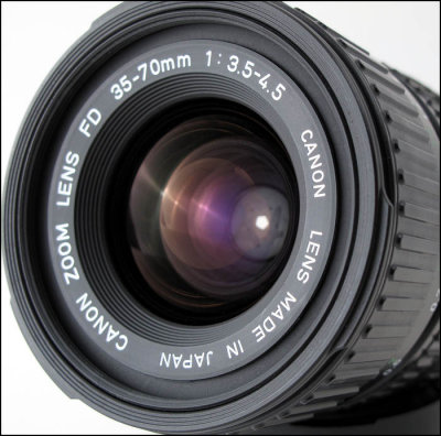 03 Canon FD 35-70mm f3.5-4.5 Lens.jpg