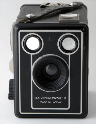 03 Kodak Six-20 Brownie D.jpg