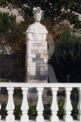 Monumento a Monsenhor Jos Cacella