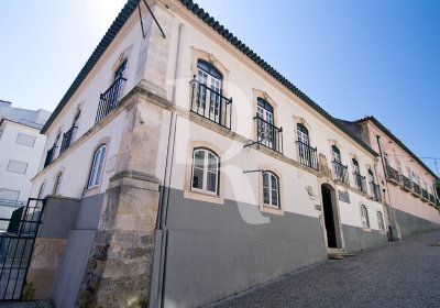 Edifício do antigo Colégio do Dr. Correia Mateus (IIP)