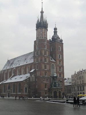 THE FAMOUS CHURCH IN THE SQUARE