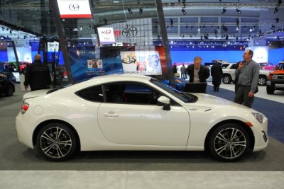 2013 Scion FR-S, known elsewhere as Toyota GT86 or 86, nearly identical twin of the Subaru BRZ (5662)