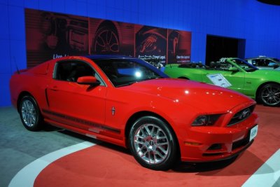 2013 Ford Mustang V6 (5669)