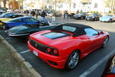 From right, Ferrari 360 Spider, Jaguar E-Type Series I roadster and Chevrolet Corvette C6 (6960)