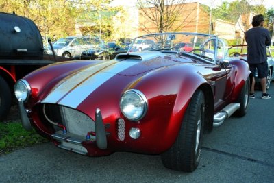 I think this is a continuation 1965 Shelby Cobra from Shelby American, although a very good one, and not an original. (7118)