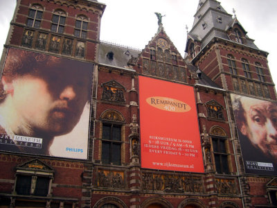 the rijksmuseum: rembrandt is like a rock star in this country
