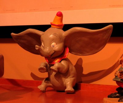 dumbo figurine.jpg