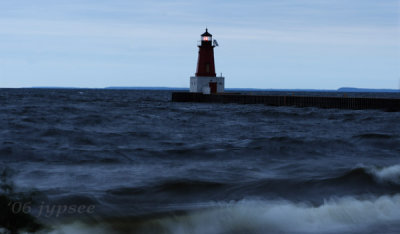 dusk and the menominee harbor light