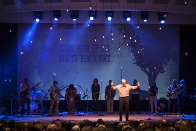 easter_worship_128