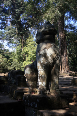 line head beast outside of Ta Prohm.jpg