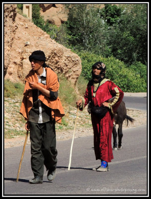 berber family in the Dadès Gorge