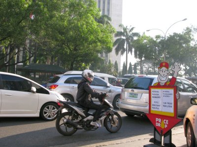 No cross walk, no traffic control