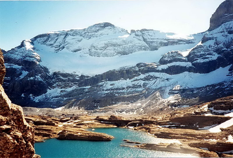 2001 : Mont-Perdu et Lac Glac vus de la Brche de Tuquerouye