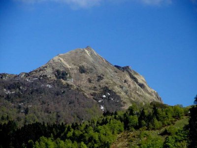  Rochers des Cinq-Monts ou Saint-Mont (1882 m)