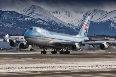Korean Air Cargo 747-400 rotating