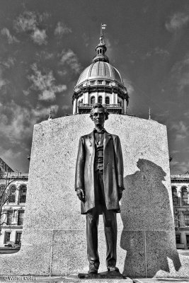 State Capitol Springfield 2-11 7 Lincoln Statue BW.jpg