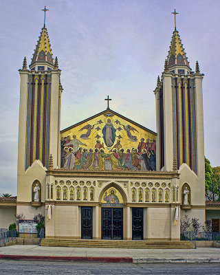 Catholic Church Long Beach 2013 2.jpg