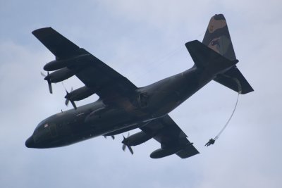 C-130H + commandos